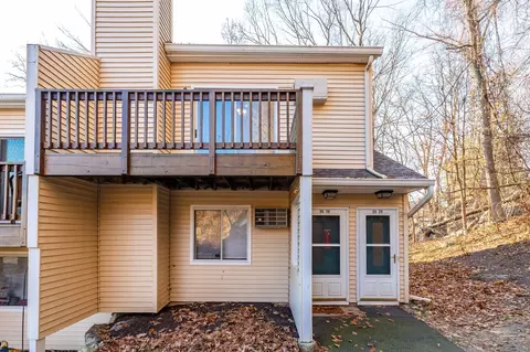 8 Rose Ln #26-20, Danbury, CT 06811