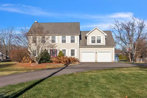 189 Battle St, Somers, CT 06071