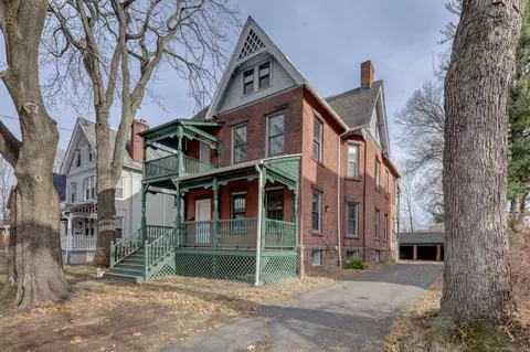 122 Huntington St, Hartford, CT 06105