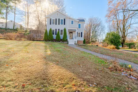 40 Hillside Ave, Southington, CT 06489
