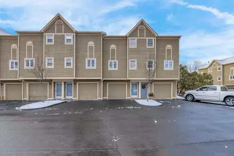50 Pierce St #29, Plainville, CT 06062