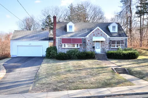 41 Prospect St, Manchester, CT 06040