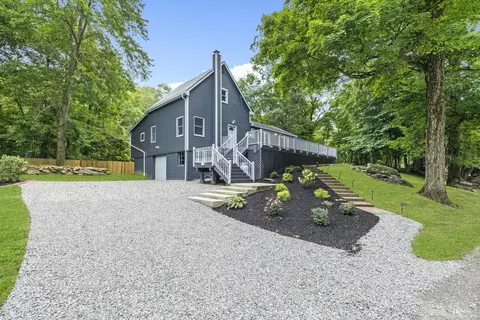 11 Sunset Blvd, Carmel Hamlet, NY 10512