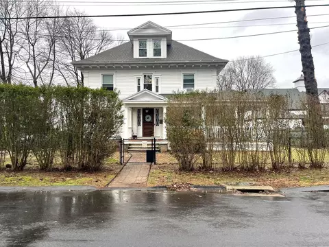 10 Florence Ave, Ellington, CT 06029