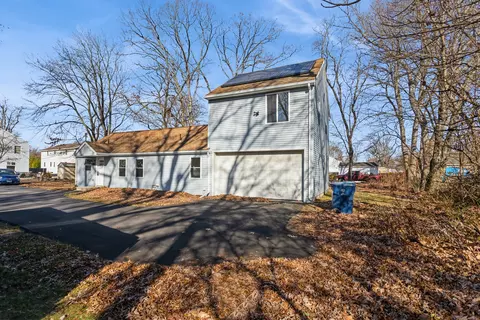 60 Russell Ave # R, Plainville, CT 06062