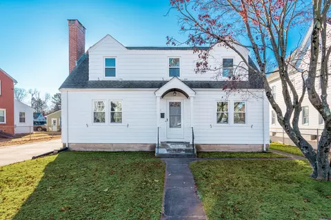 98 Summer St, Manchester, CT 06040