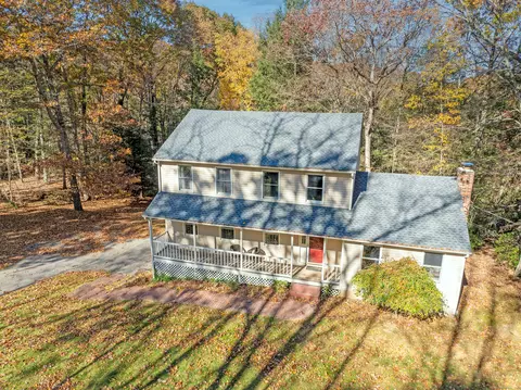 182 Thoreau Dr, Shelton, CT 06484