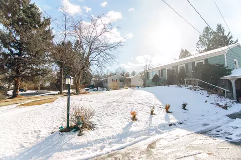 6 Polaris Dr, New Milford, CT 06776