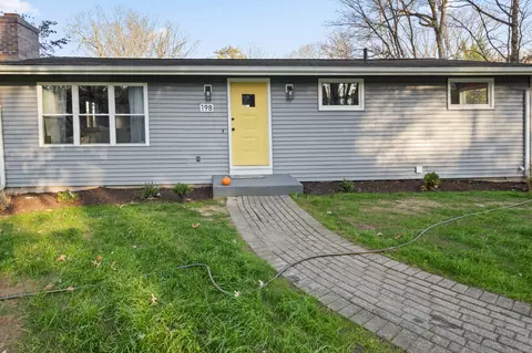 198 Sherwood Rd, Bristol, CT 06010