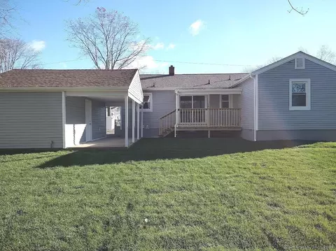 56 Woodvale Rd, West Haven, CT 06516