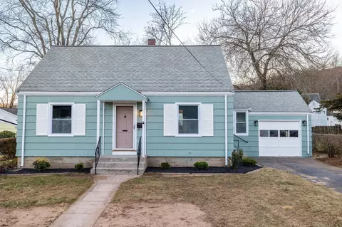29 Addison Rd, Hamden, CT 06517