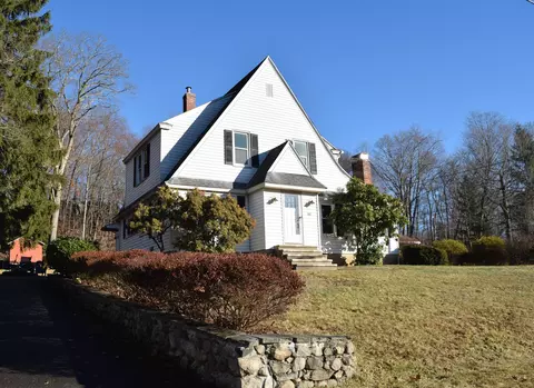 66 White Ave, Middlebury, CT 06762
