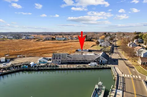 505 Old Whitfield St, Guilford, CT 06437