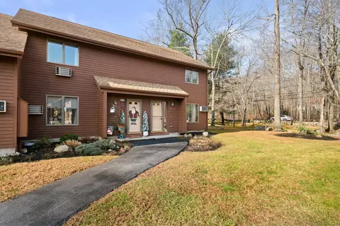 348 Boston Post Rd, Waterford, CT 06385