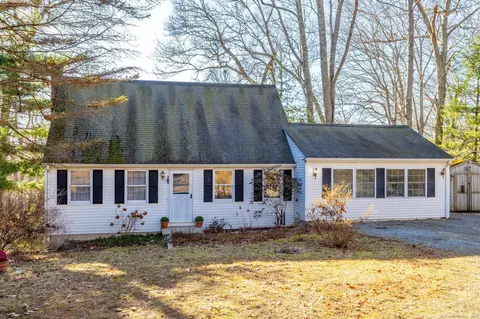1 Connally Dr, Old Saybrook, CT 06475