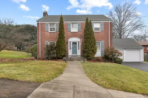 75 Roger Rd, New Haven, CT 06515