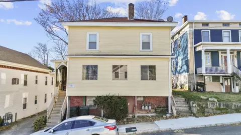 12 Mountain Ave, New London, CT 06320