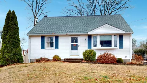 18 Burnham St, Enfield, CT 06082