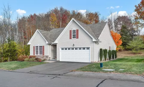 26 Mystique Ln #26, Cromwell, CT 06416