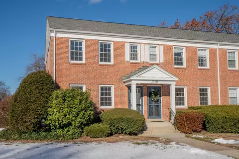 1070 Farmington Ave # A, West Hartford, CT 06107