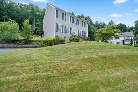 4 Brushy Hill Rd, Danbury, CT 06810 photo 1
