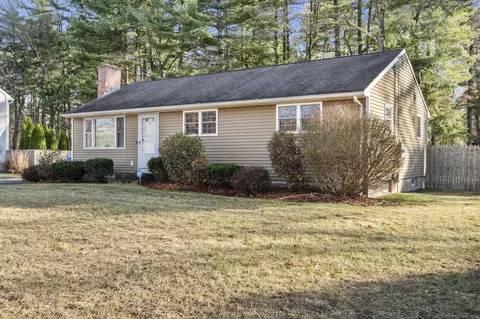 4 Bright St, Enfield, CT 06082