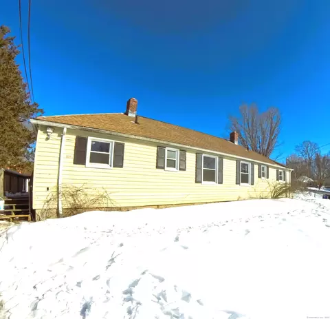 130 Circle Dr, Litchfield, CT 06750