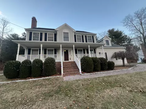 4 Hayfield Rd, New Milford, CT 06776