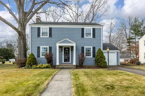 173 Woodrow St, West Hartford, CT 06107