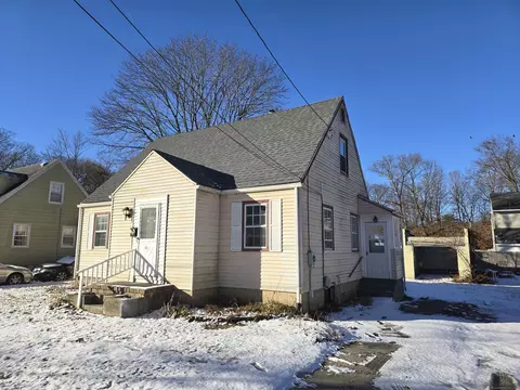 53 Hanover St, Waterbury, CT 06704