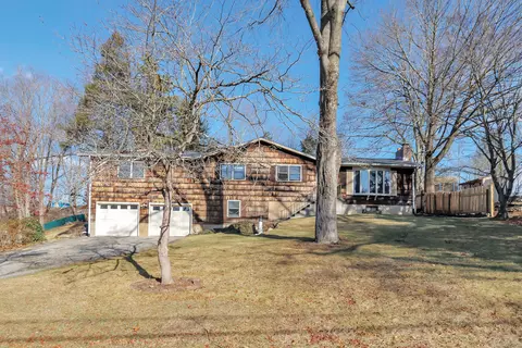 81 Highland Ave, Ansonia, CT 06401