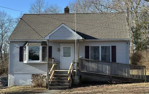 159 Colonel Ledyard Hwy, Groton, CT 06355