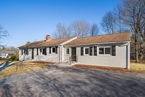 51 Mohawk Dr, Wallingford, CT 06492