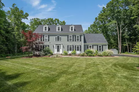 414 Bartlett Dr, Madison, CT 06443