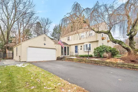 9 Northfield, West Hartford, CT 06107