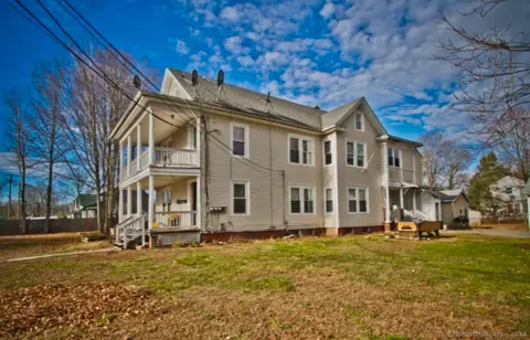 19-23 Pleasant St, Plainfield, CT 06374