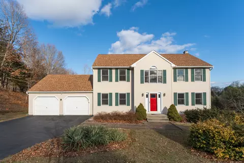 39 Buttonball Ln, Madison, CT 06443