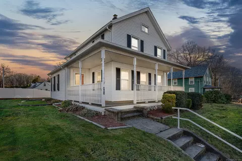 469 Church St, Wallingford, CT 06492