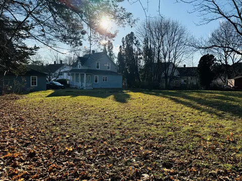 14 Graham Ave, Plainfield, CT 06354