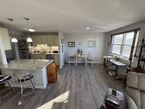 893 Farmington Ave #2D, West Hartford, CT 06119