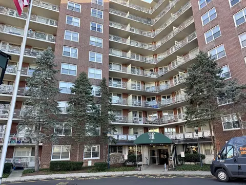 71 Strawberry Hill Ave #216, Stamford, CT 06902