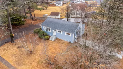 626 Forbes St, East Hartford, CT 06118