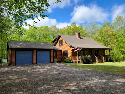 421 Lebanon Ave, Colchester, CT 06415