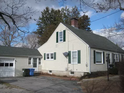 427 New London Tpke, Norwich, CT 06360