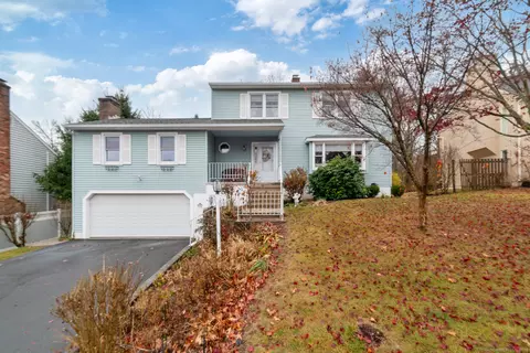 45 Crest St, Waterbury, CT 06708