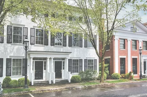 20 Elmwood Dr, Southport, CT 06890