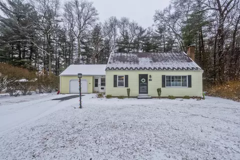 13 Barry Ln, Simsbury, CT 06070