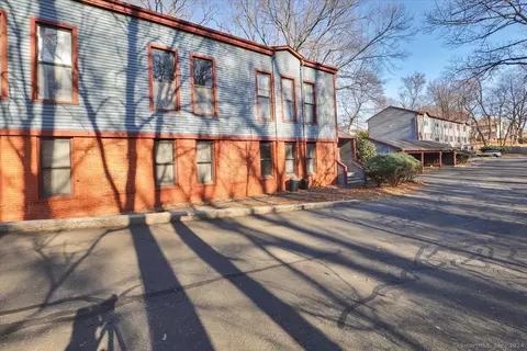 395 Main St #6, Manchester, CT 06042