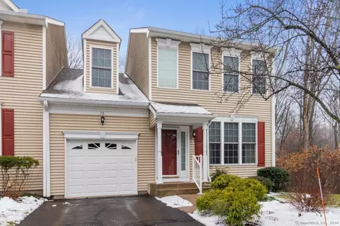 26 Fieldstone Ct #26, North Haven, CT 06473