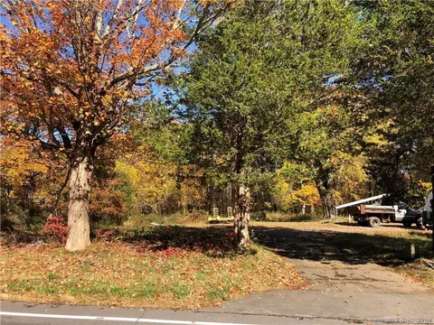 98 Middletown Ave, East Hampton, CT 06424